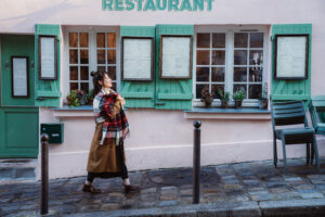 パリ街並み モンマルトル 秋の雰囲気を感じる写真