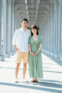 パリ ビラケム橋の前撮り写真 自然な笑顔