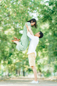 パリ ビラケム橋の前撮り写真 自然な笑顔