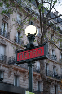 メトロの看板 撮影前の穏やかな風景