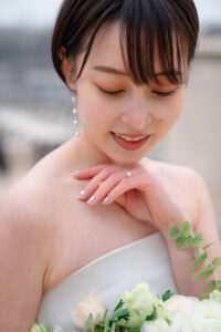 美しい新婦のソロ写真