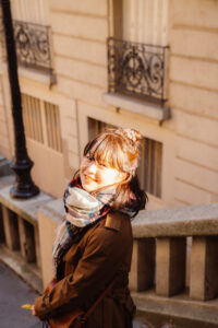 パリ街並み モンマルトル 秋の雰囲気を感じる写真