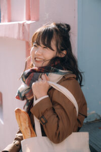 秋晴れのモンマルトルで撮るポートレート写真