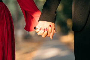 パリ リュクサンブール公園 カップルフォト 朝の光と緑