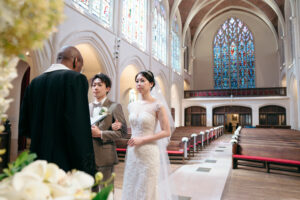 パリ・アメリカンチャーチでの挙式写真 誓いの言葉