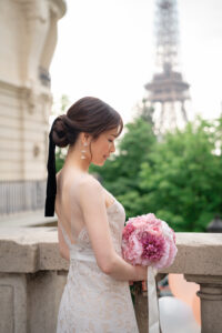 美しい新婦の横顔